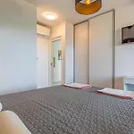 Cozy In With Sauna ميدولين