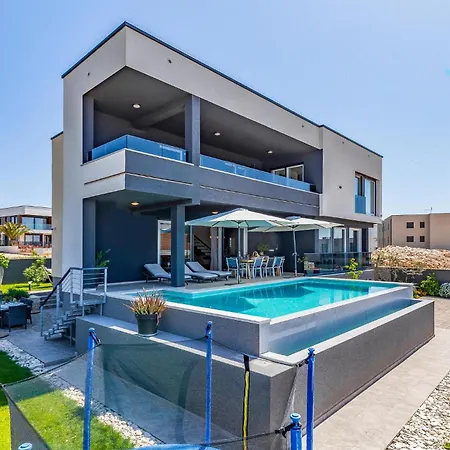 Cozy In With Sauna Vikendica *