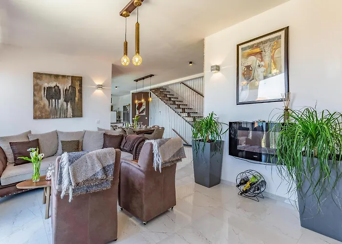 Cozy In With Sauna Vikendica