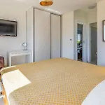Cozy In With Sauna * Medulin